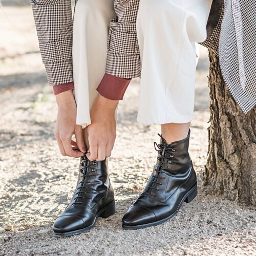 Botines Balmoral CAVALRY BLACK BOOTS de Bohemian Shoes