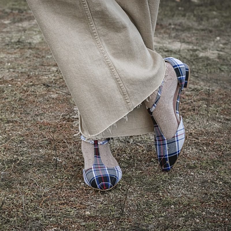 Mary Janes en cuardros escoceses JULIETTE - Inverness de Bohemian Shoes