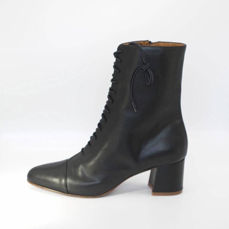 Botines ELY BOOTS - BLACK de Bohemian Shoes