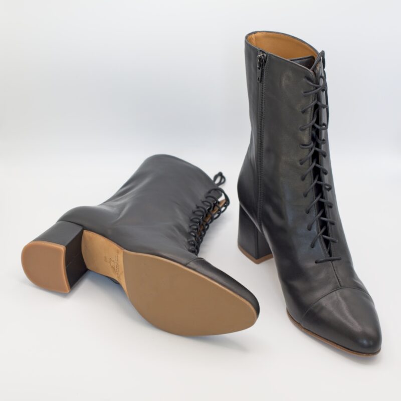 Botines ELY BOOTS - BLACK de Bohemian Shoes